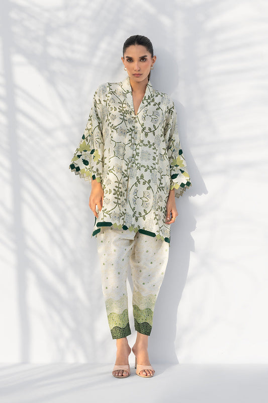 Olive Garden – Soft Botanical Printed Co-Ord Set with Scalloped Sleeves