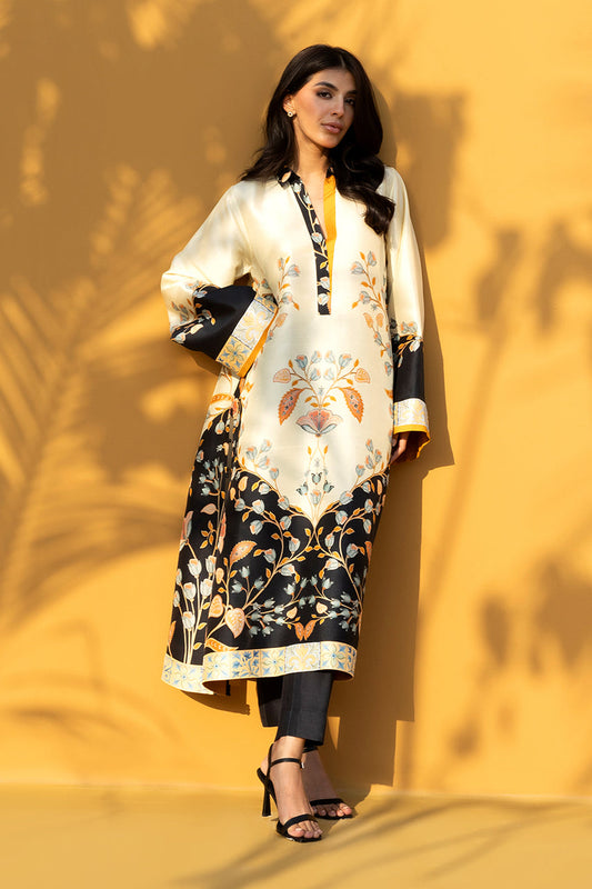 Midnight Bloom – Ivory & Black Floral Printed Kurta Pant Set